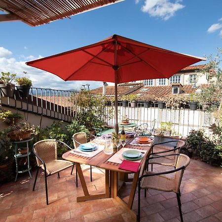 Residenza Al Pavone Luxury With Terrace Apartment ลุคคา ภายนอก รูปภาพ