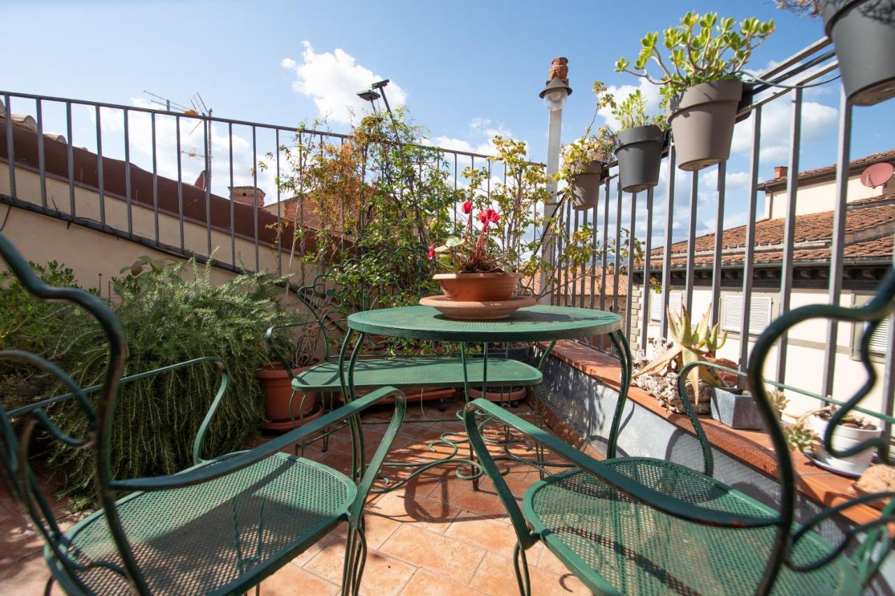Residenza Al Pavone Luxury With Terrace Apartment ลุคคา ภายนอก รูปภาพ