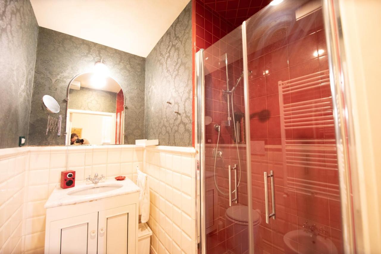 Residenza Al Pavone Luxury With Terrace Apartment ลุคคา ภายนอก รูปภาพ