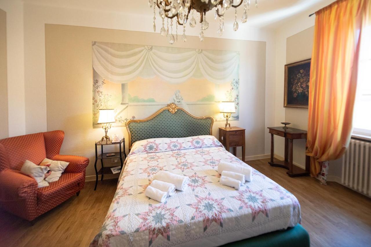 Residenza Al Pavone Luxury With Terrace Apartment ลุคคา ภายนอก รูปภาพ