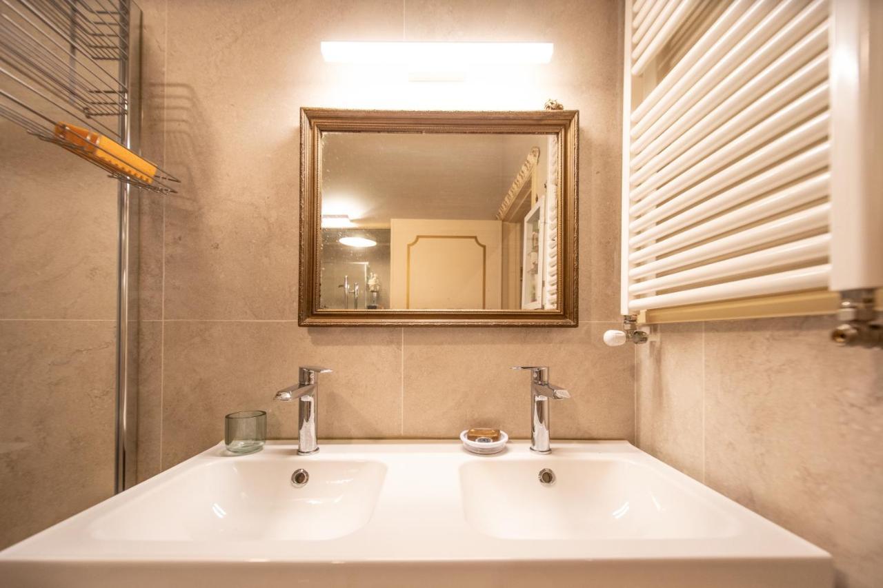 Residenza Al Pavone Luxury With Terrace Apartment ลุคคา ภายนอก รูปภาพ