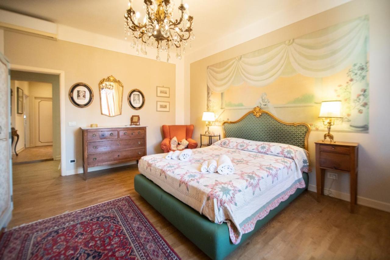 Residenza Al Pavone Luxury With Terrace Apartment ลุคคา ภายนอก รูปภาพ