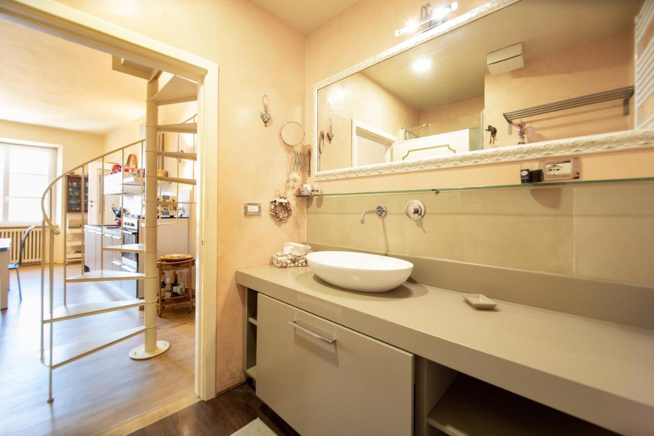 Residenza Al Pavone Luxury With Terrace Apartment ลุคคา ภายนอก รูปภาพ
